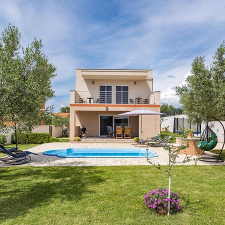 Villa Sunny Olive Peroj Exteriör bild