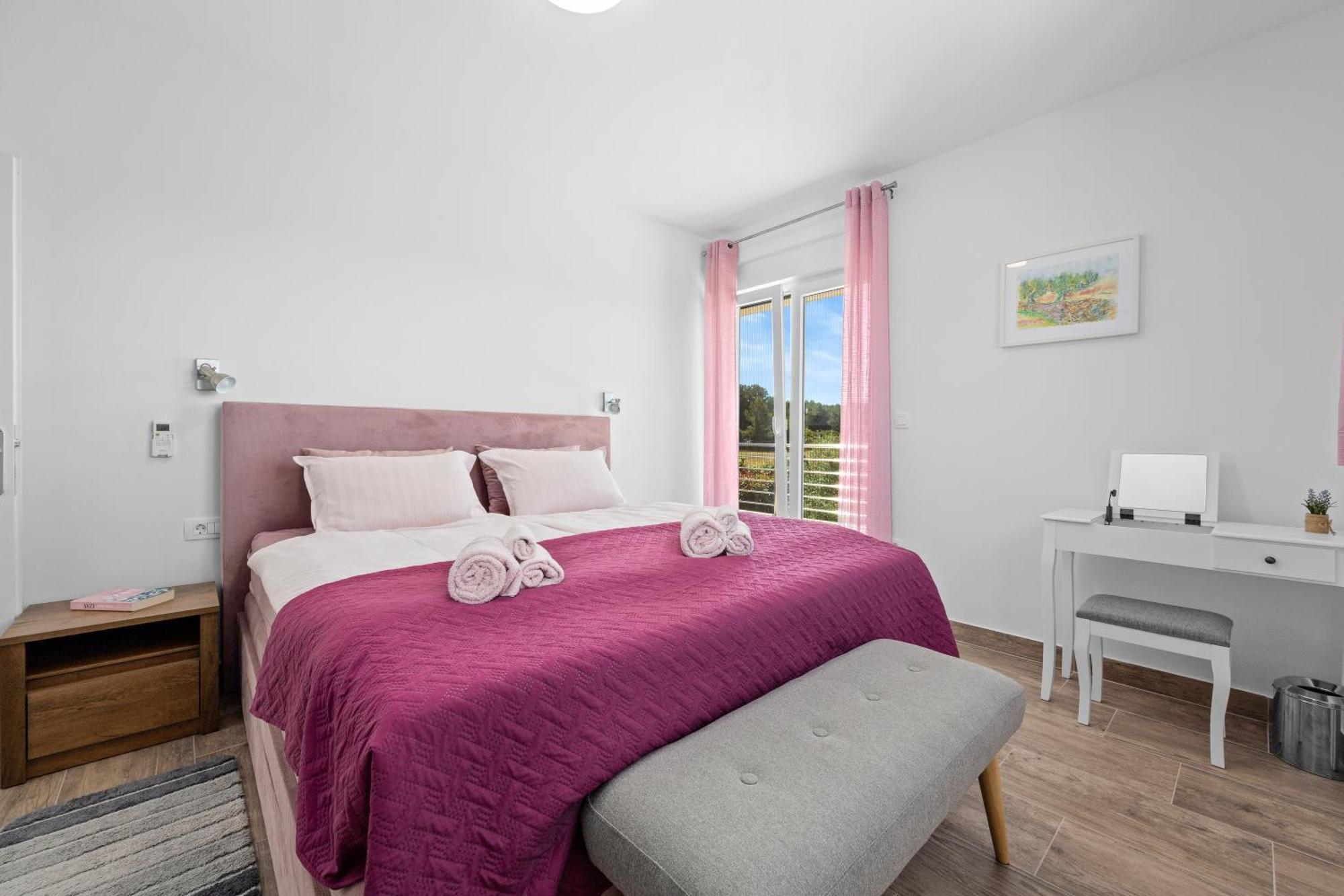 Villa Sunny Olive Peroj Exteriör bild