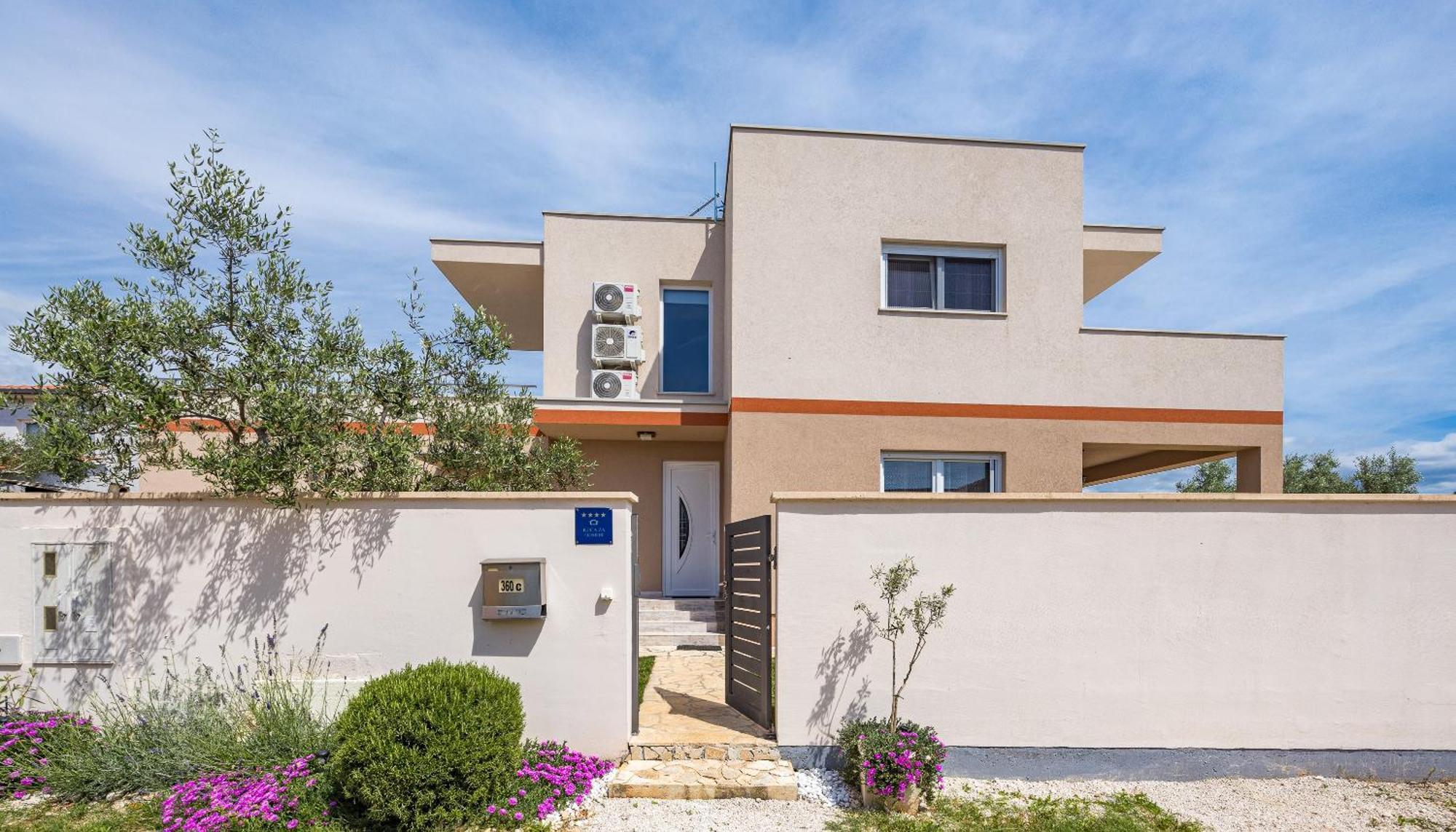 Villa Sunny Olive Peroj Exteriör bild