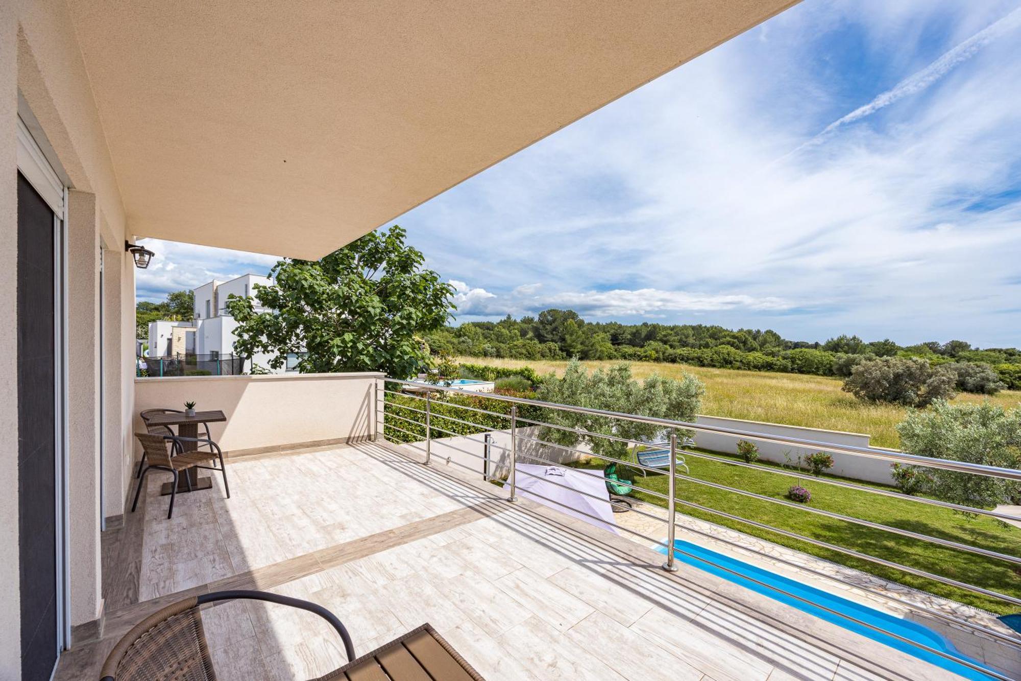 Villa Sunny Olive Peroj Exteriör bild