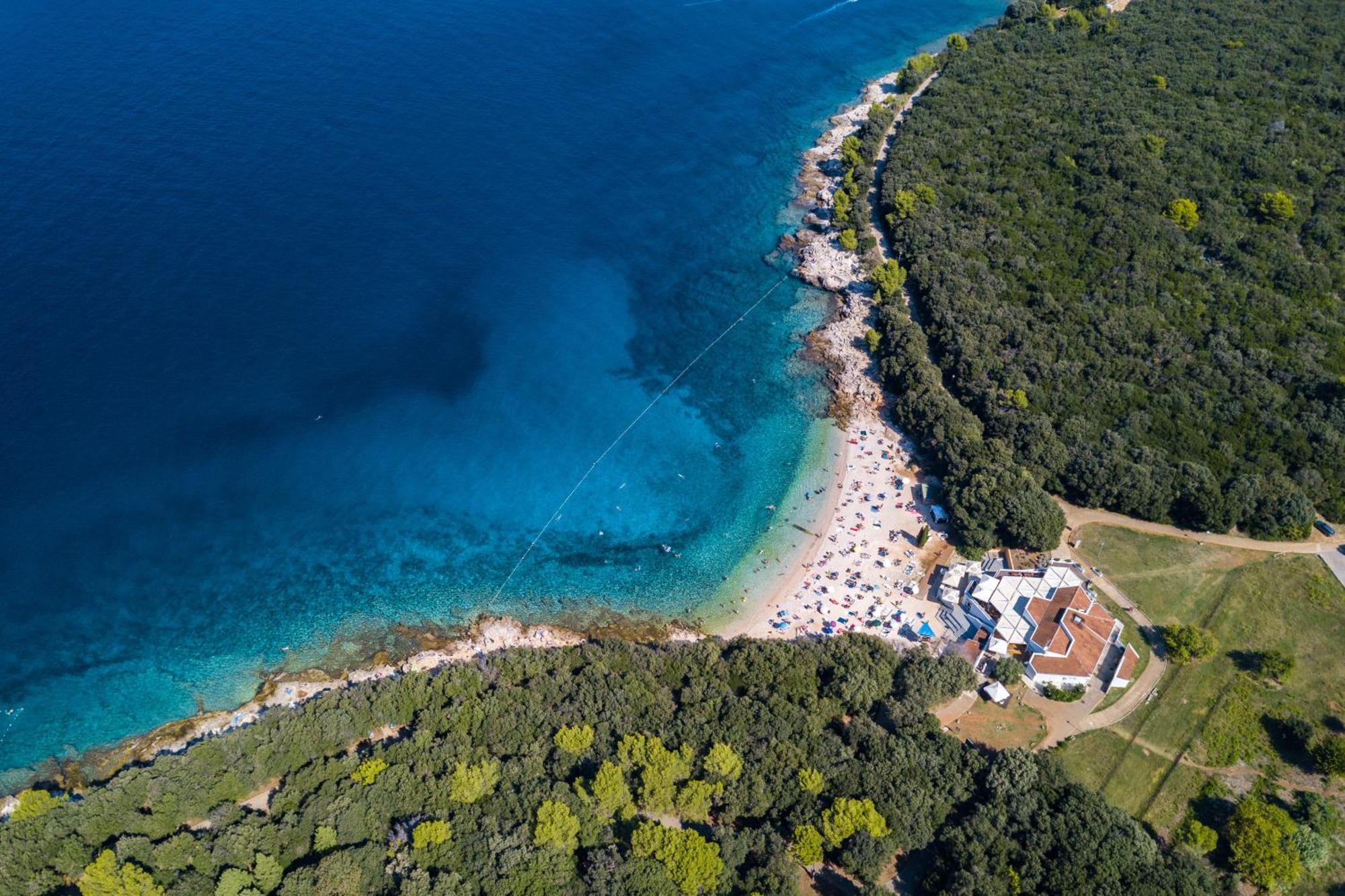 Villa Sunny Olive Peroj Exteriör bild