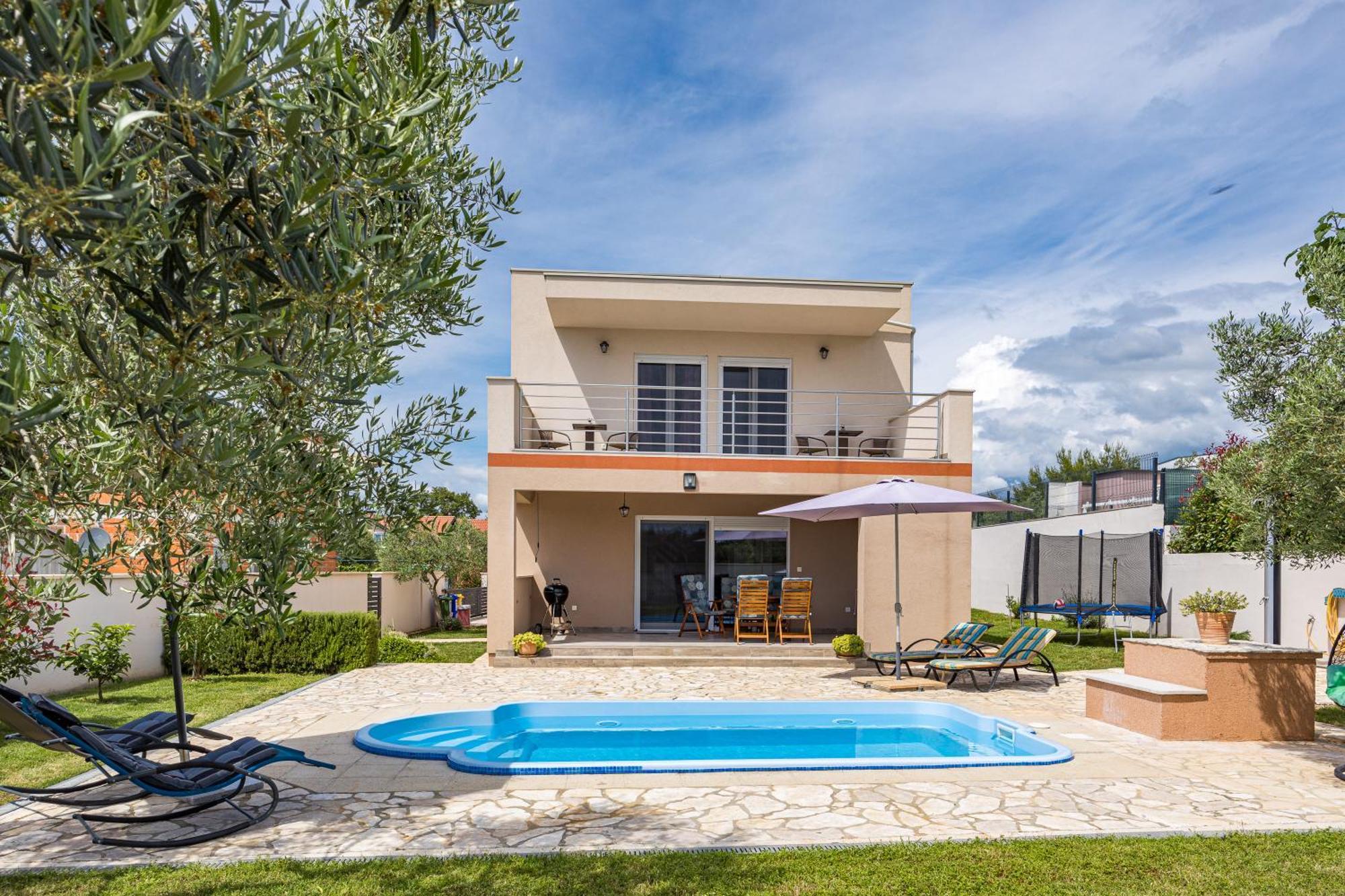 Villa Sunny Olive Peroj Exteriör bild